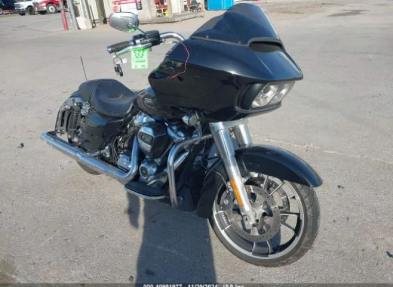 Harley-Davidson FLTRX, Road Glide
