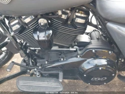 Harley-Davidson FLTRXS, Road Glide Special 7