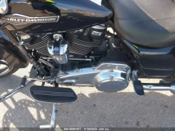 Harley-Davidson FLTRX, Road Glide 7