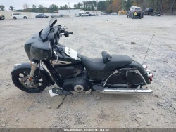 Indian Motorcycle Co. Chieftain 10