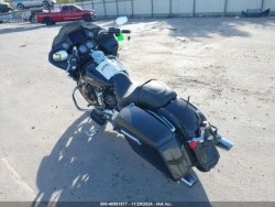 Harley-Davidson FLTRX, Road Glide 1