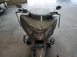 Indian Motorcycle Co. Chieftain 2