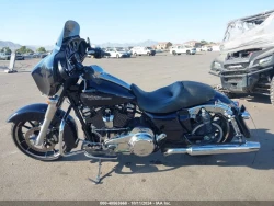 Harley-Davidson FLHX, Street Glide 11